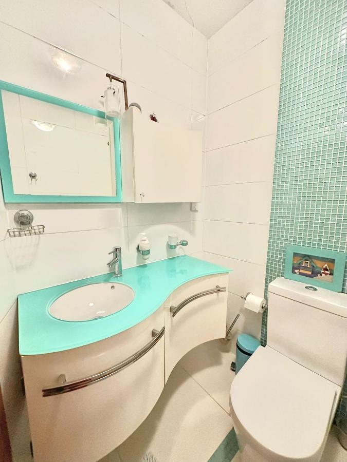 London Charm - Comfortable Room In Spacious House Exterior foto